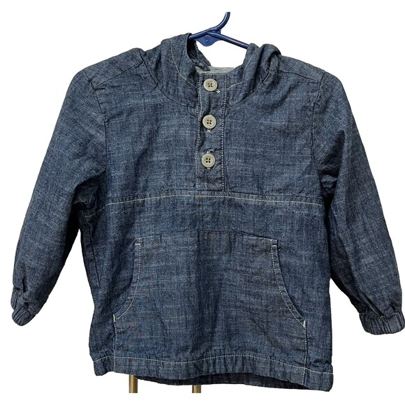 Old Navy Chambray Blue Denim Cotton Hood Pullover Jacket Coat Boys Sz 18-24 Mths - Picture 1 of 4